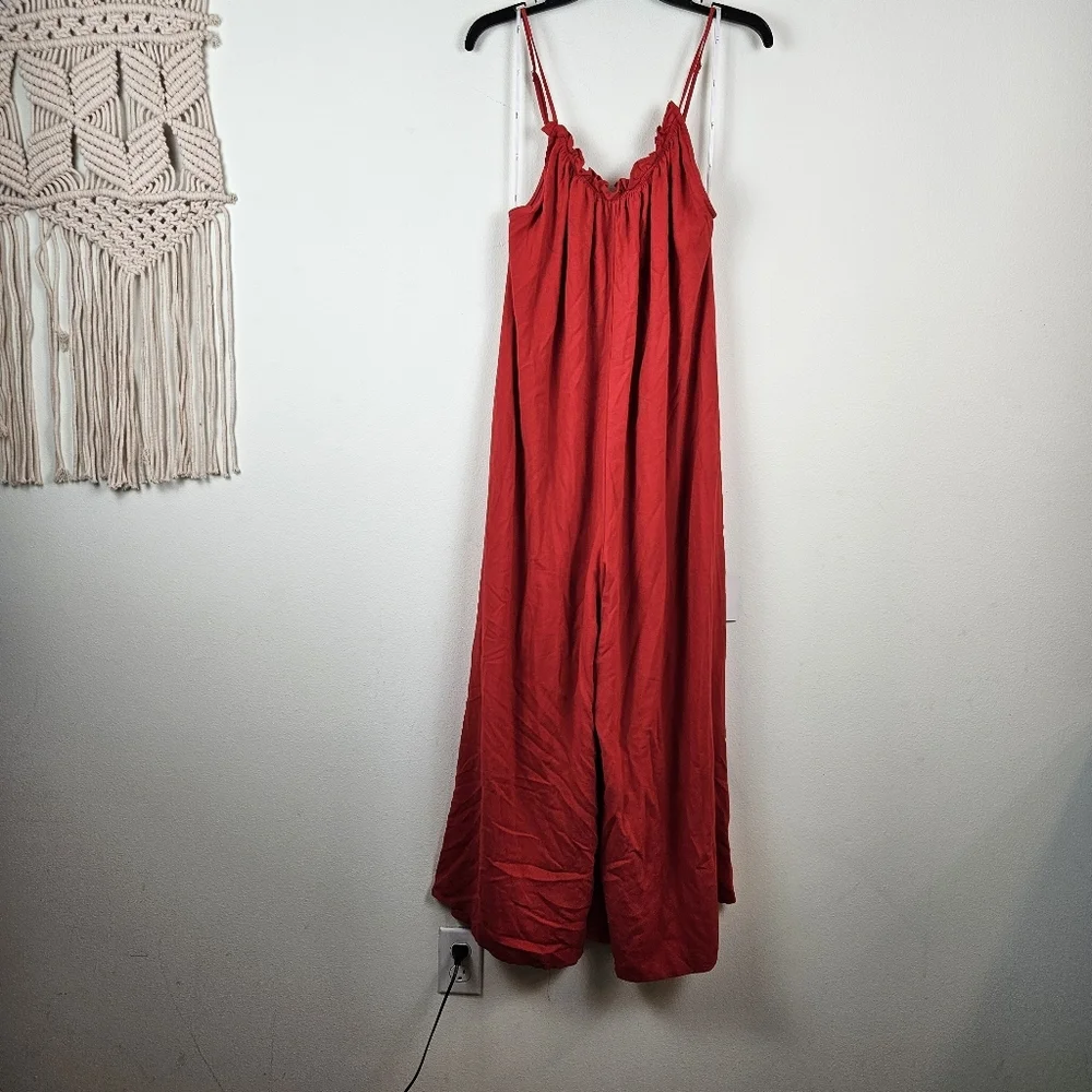 LULU's Red Wide Leg Lined Adjustable Straps Size M NWT Festival Summer